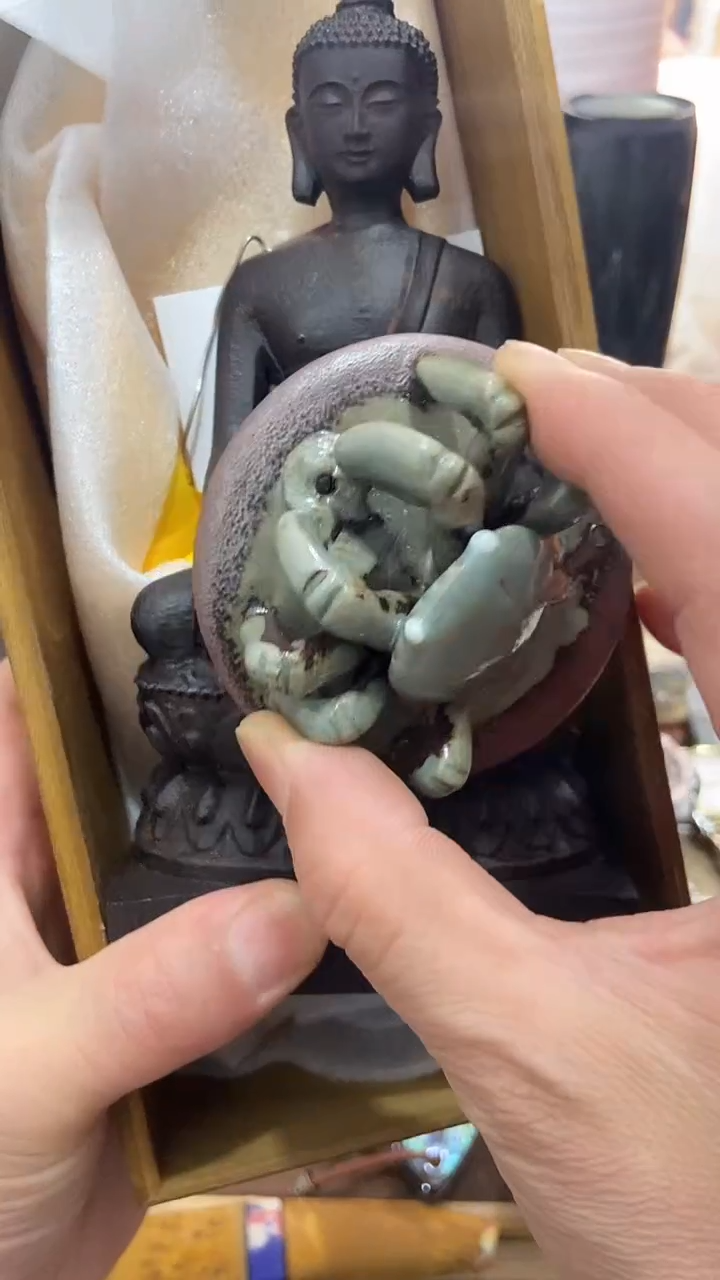 瓷片闪购商品  如图所示