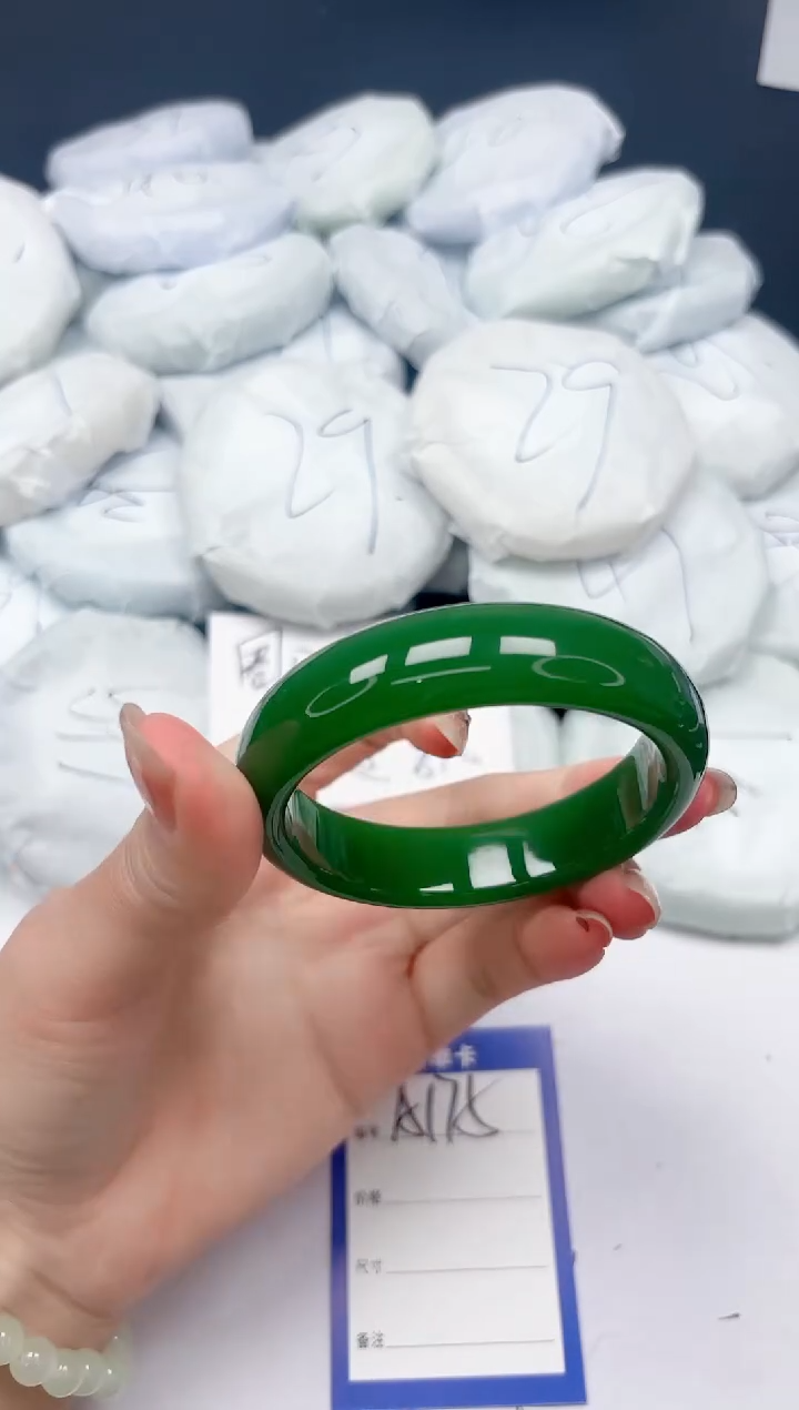 未镶嵌手镯石英质玉A175/5859