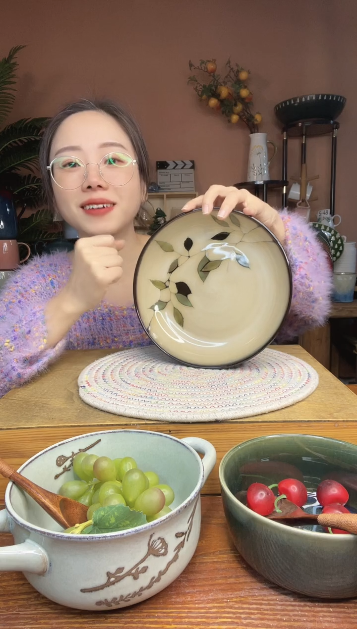 陶瓷8.5英寸手绘竹叶深盘 微瑕疵