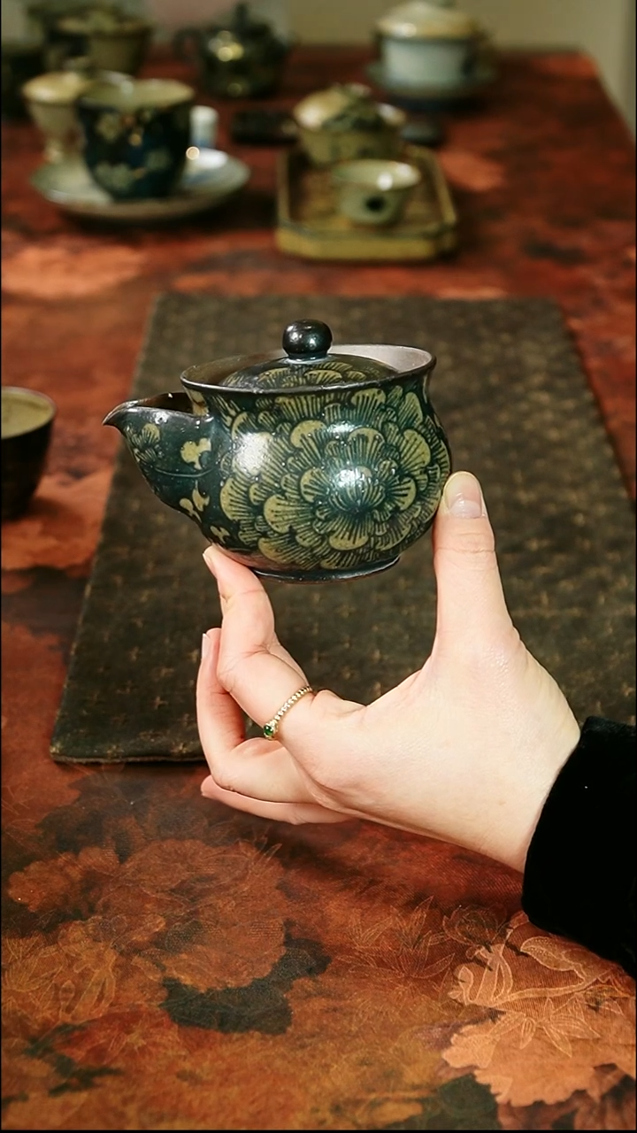 茶碗...........