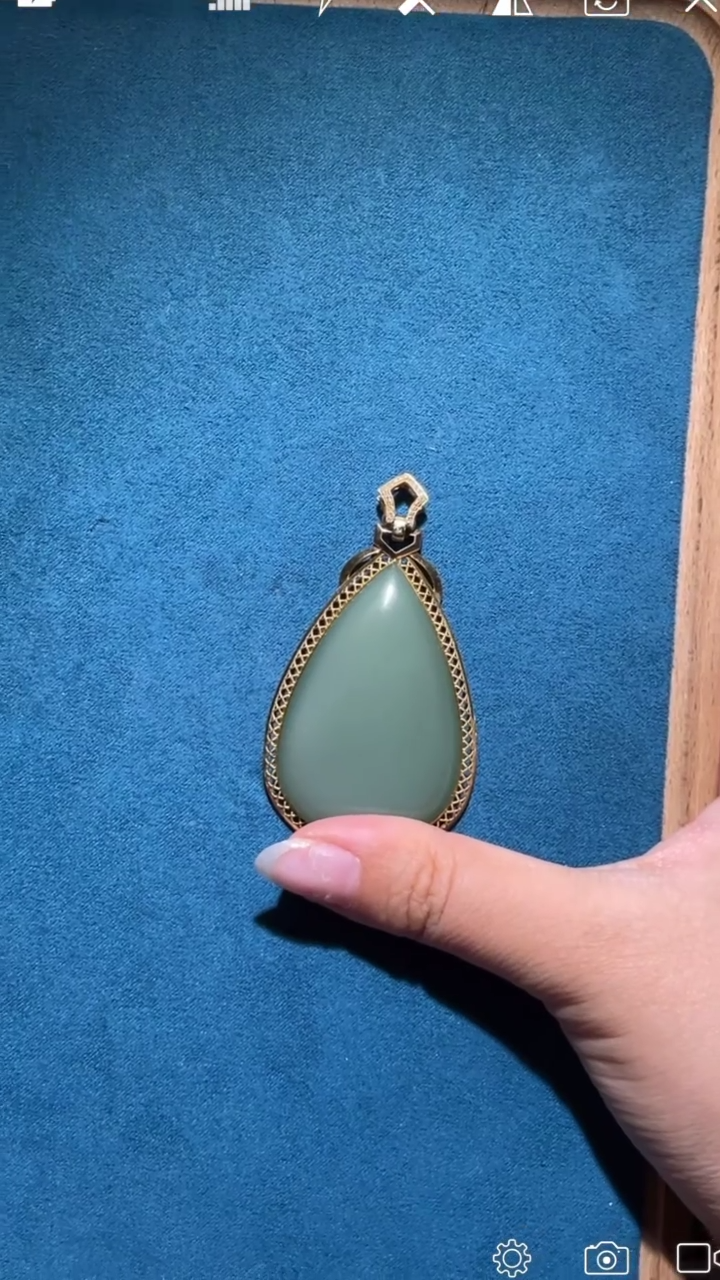 【闪购商品】和田玉XY18K金镶嵌粉青吊坠