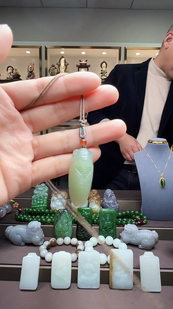 【闪购商品】和田玉颈饰未镶嵌苏