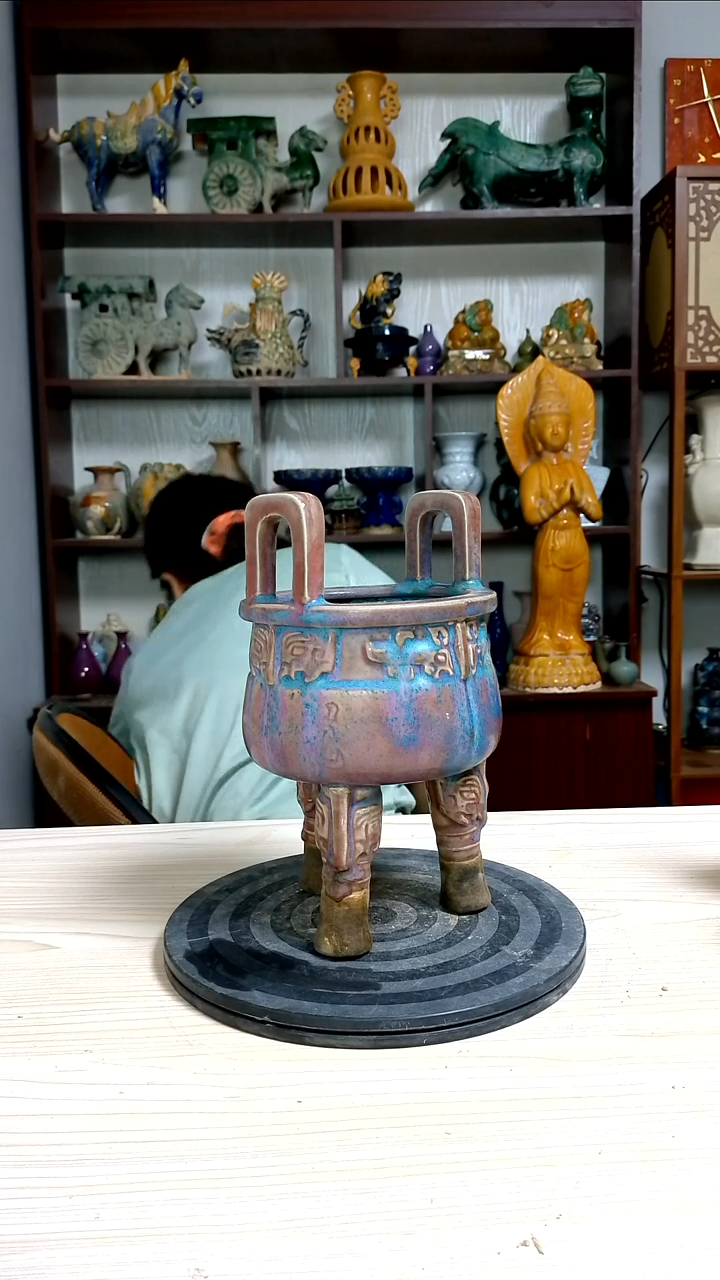 经典精美复古风格瓷器