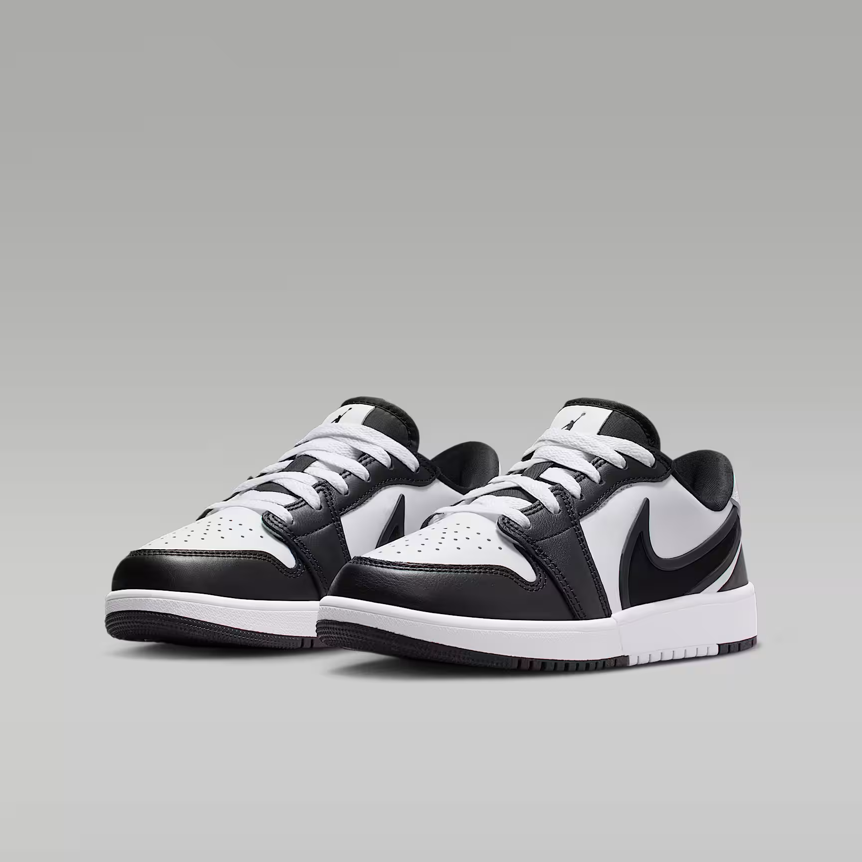 耐克/NIKE熊猫配色AJ1RM大童GS休闲百搭低帮板鞋 HQ2024101