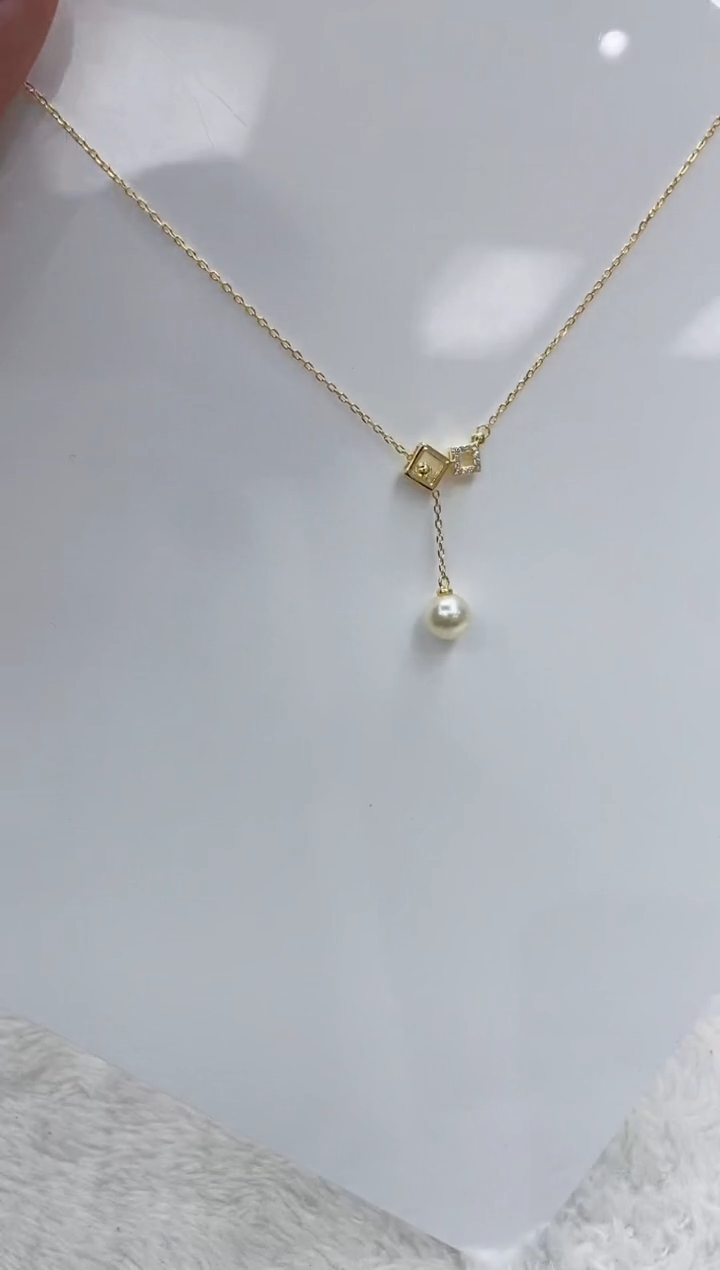 【闪购商品】海水珍珠颈饰银S925镶嵌海水珍珠项链