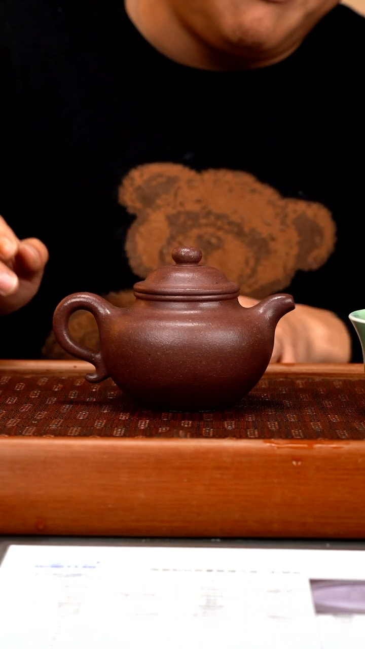 【闪购商品】紫砂茶壶莲子 千禧紫泥 LY