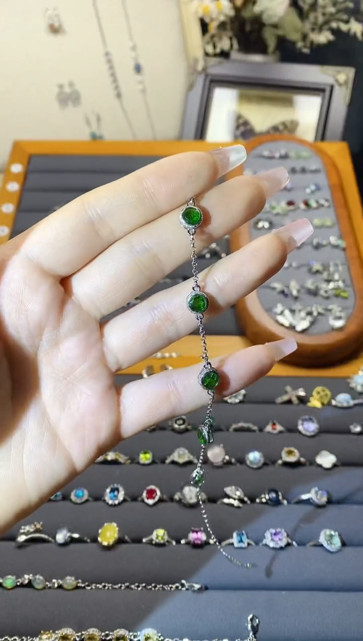 【闪购商品】水晶手链银S925镶嵌A50