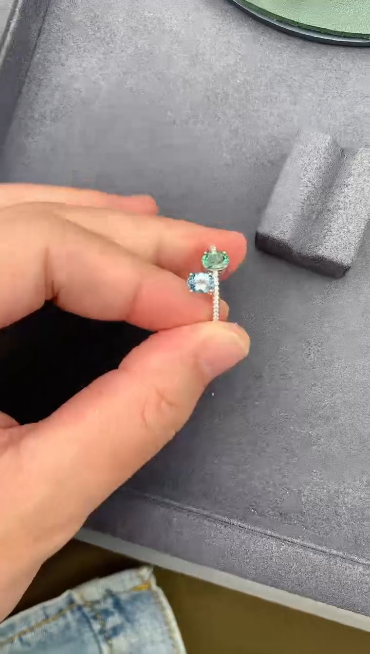 【闪购商品】海蓝宝石戒指18K金镶嵌30分海蓝宝戒指