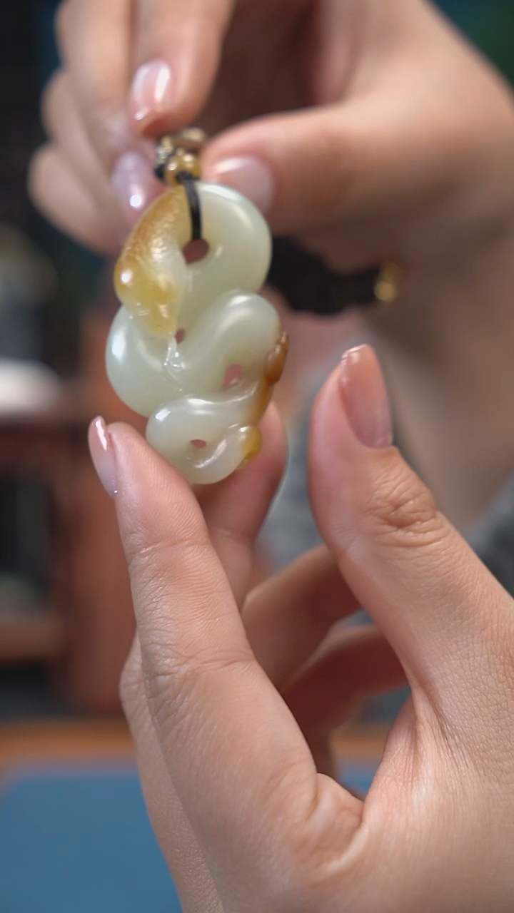 【闪购商品】和田玉吊坠(不含链)未镶嵌蛇