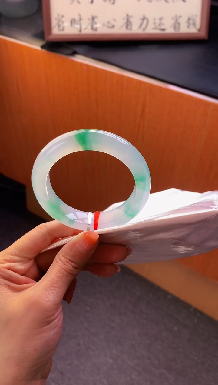 未镶嵌手镯翡翠- C408圈口 54.9全款156万 定金2万