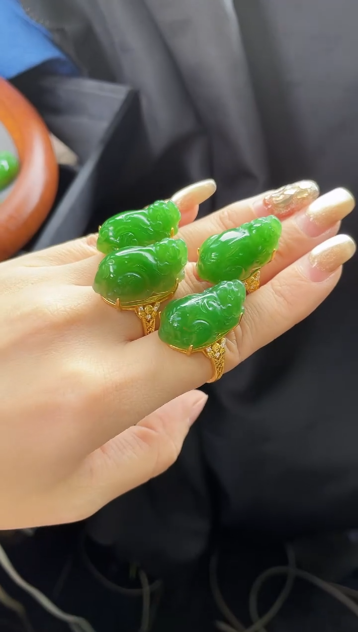 【闪购商品】和田玉戒指银S925镶嵌多样性发一Z