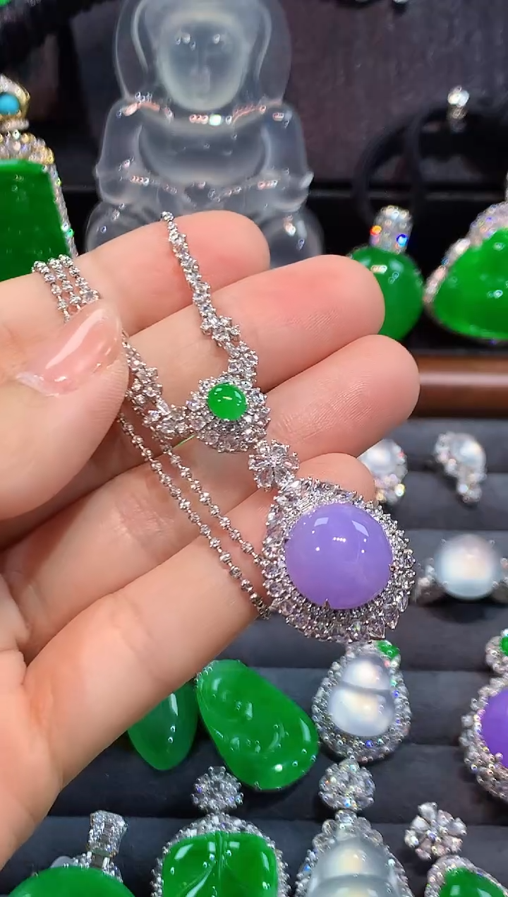 项链18K金镶嵌翡翠套链