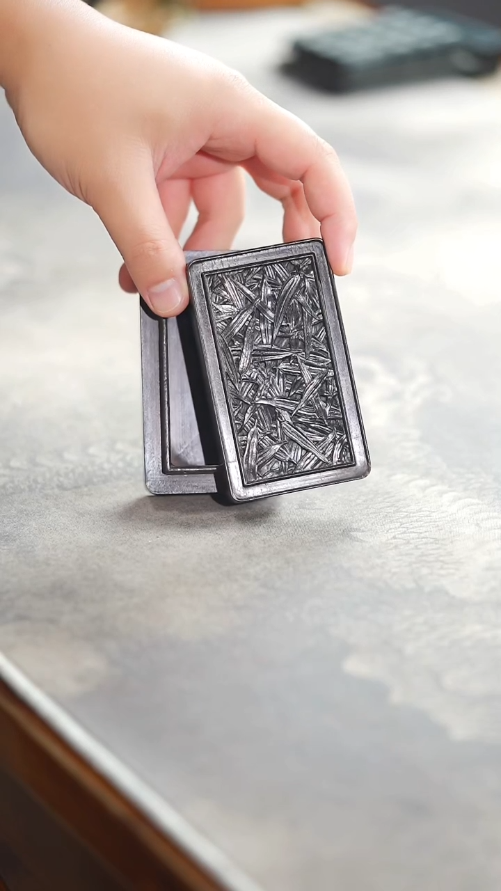 东非黑黄檀（紫光檀）黑檀木浮雕竹韵天地盖小方盒