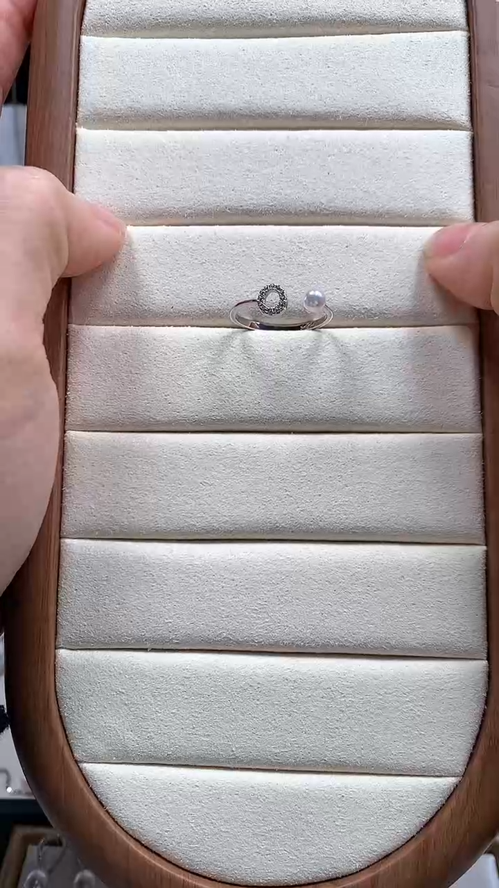 【闪购商品】海水珍珠戒指18K金镶嵌海水珍珠o字戒指