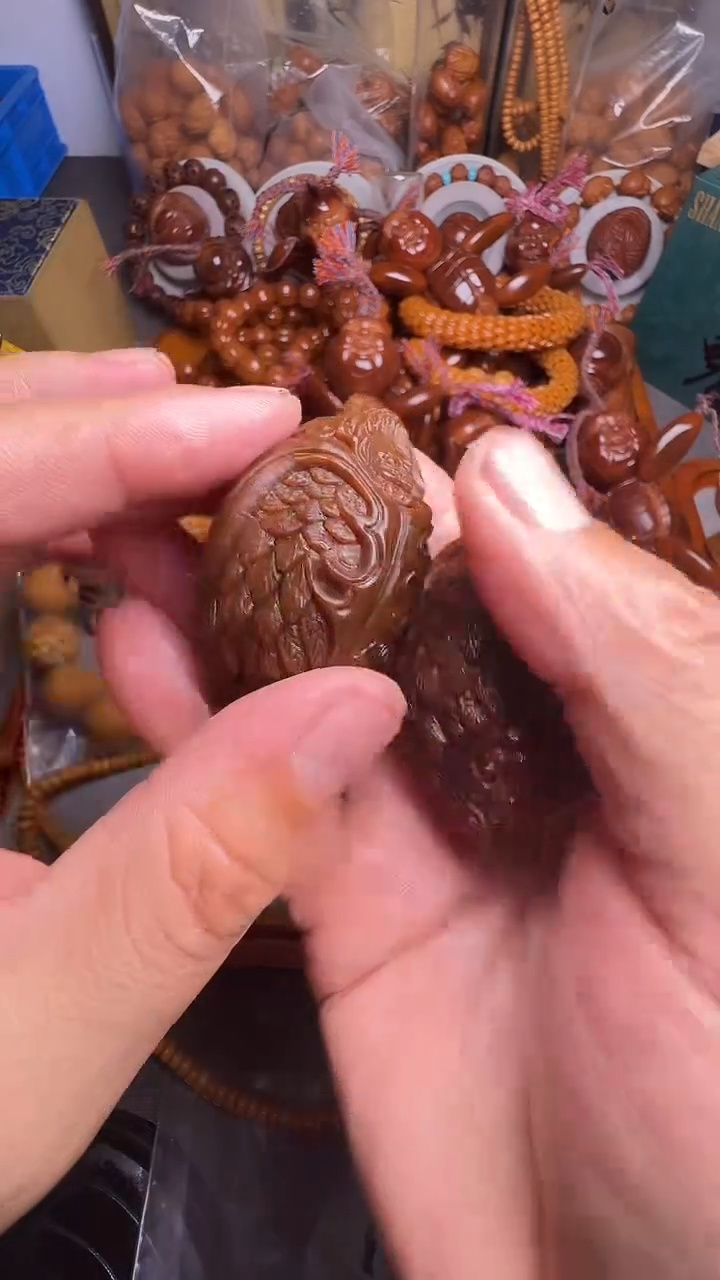 手串橄榄核百****?2个额