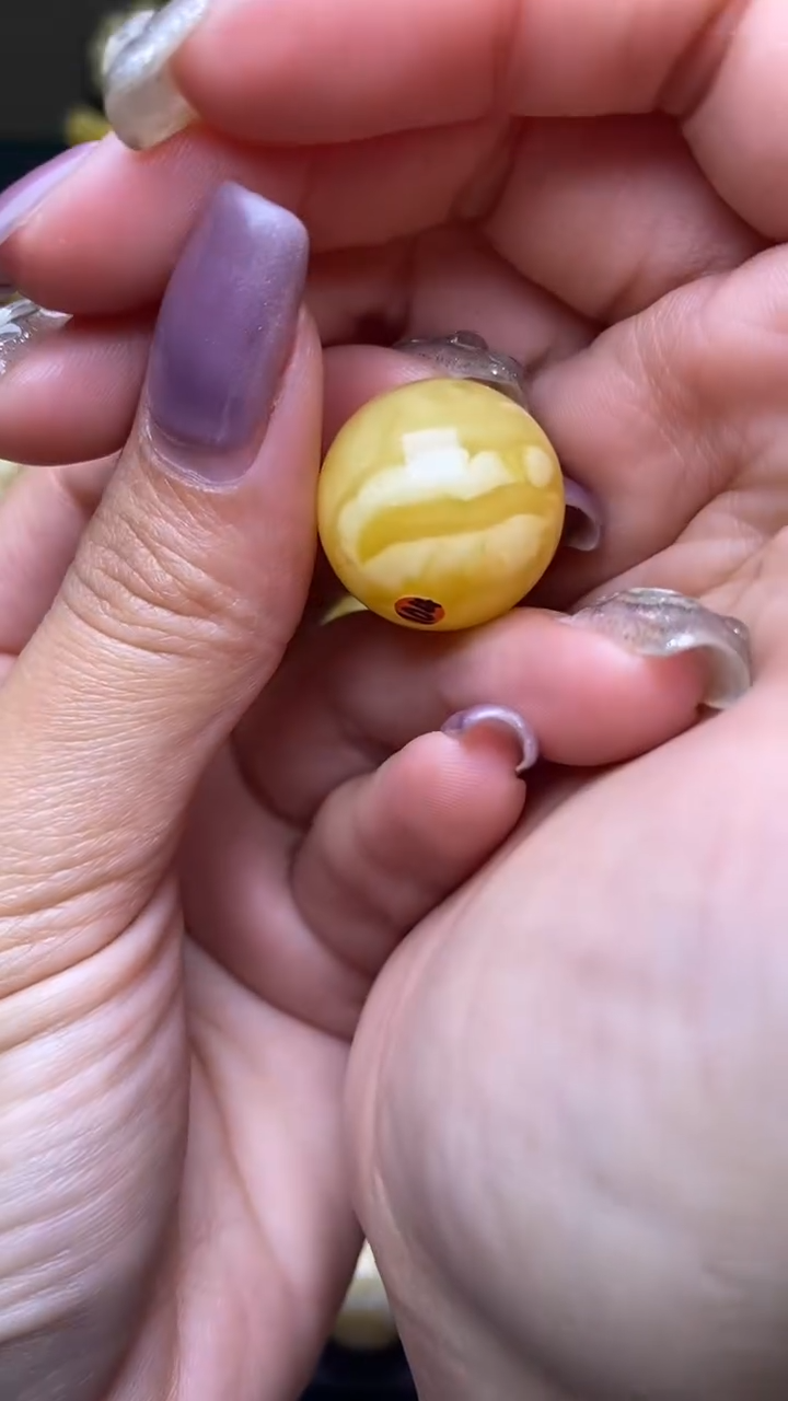 【闪购商品】琥珀裸石未镶嵌葵.7