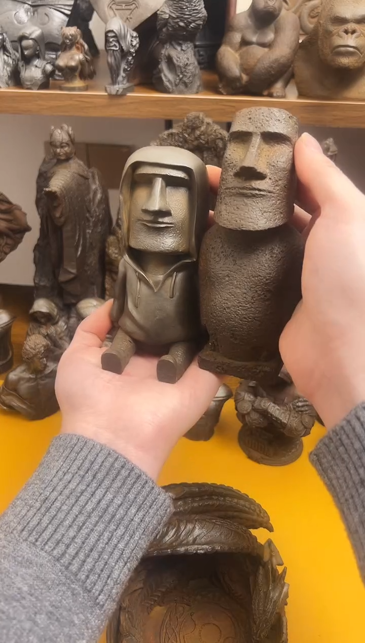 金属风**泪实心铁艺--石像人(两个大的)