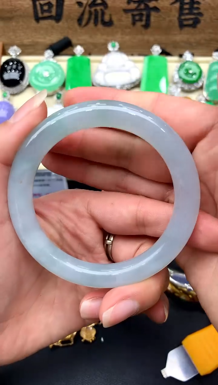 【闪购商品】翡翠手镯18K金镶嵌306-中国好珍宝