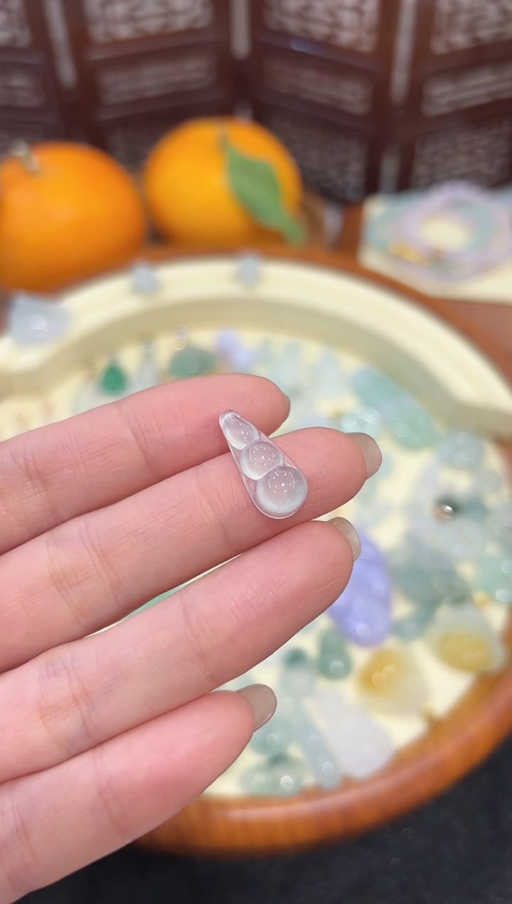 【闪购商品】翡翠吊坠(不含链)未镶嵌017缅甸A货翡翠福豆