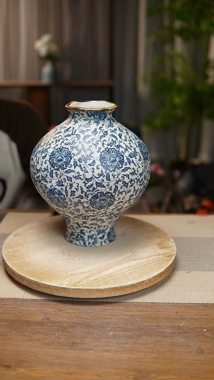 【闪购商品】陶瓷  花器青花瓷缠枝莲灯笼