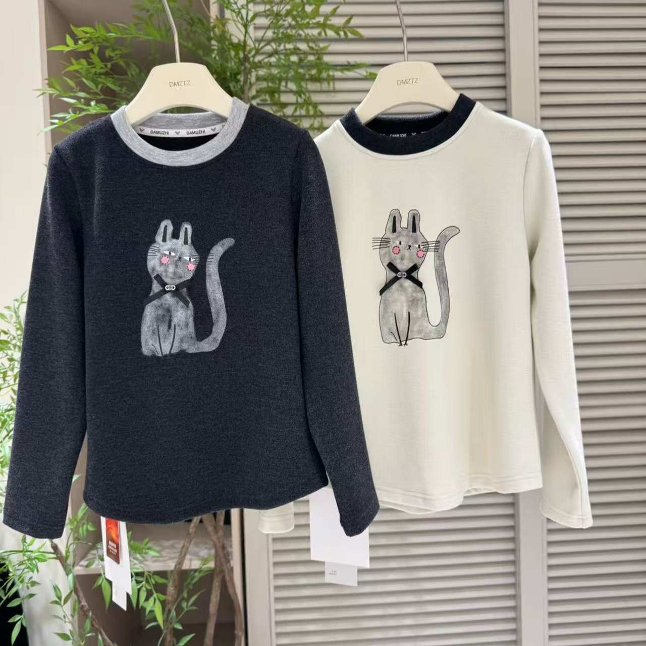 【冬天穿暖暖的】女童保暖加厚磨毛猫咪打底衫长袖Z26153