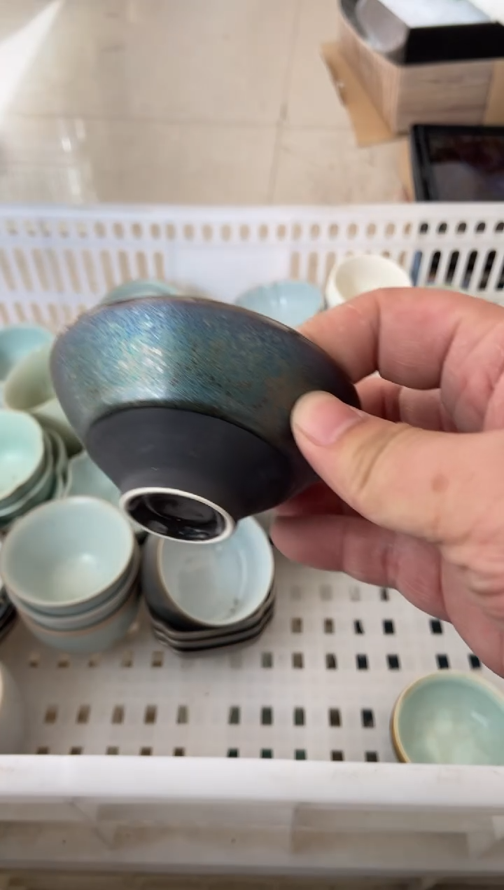 杯无运费险有瑕疵的摄影的产品有使用过的痕迹有点脏介意勿拍