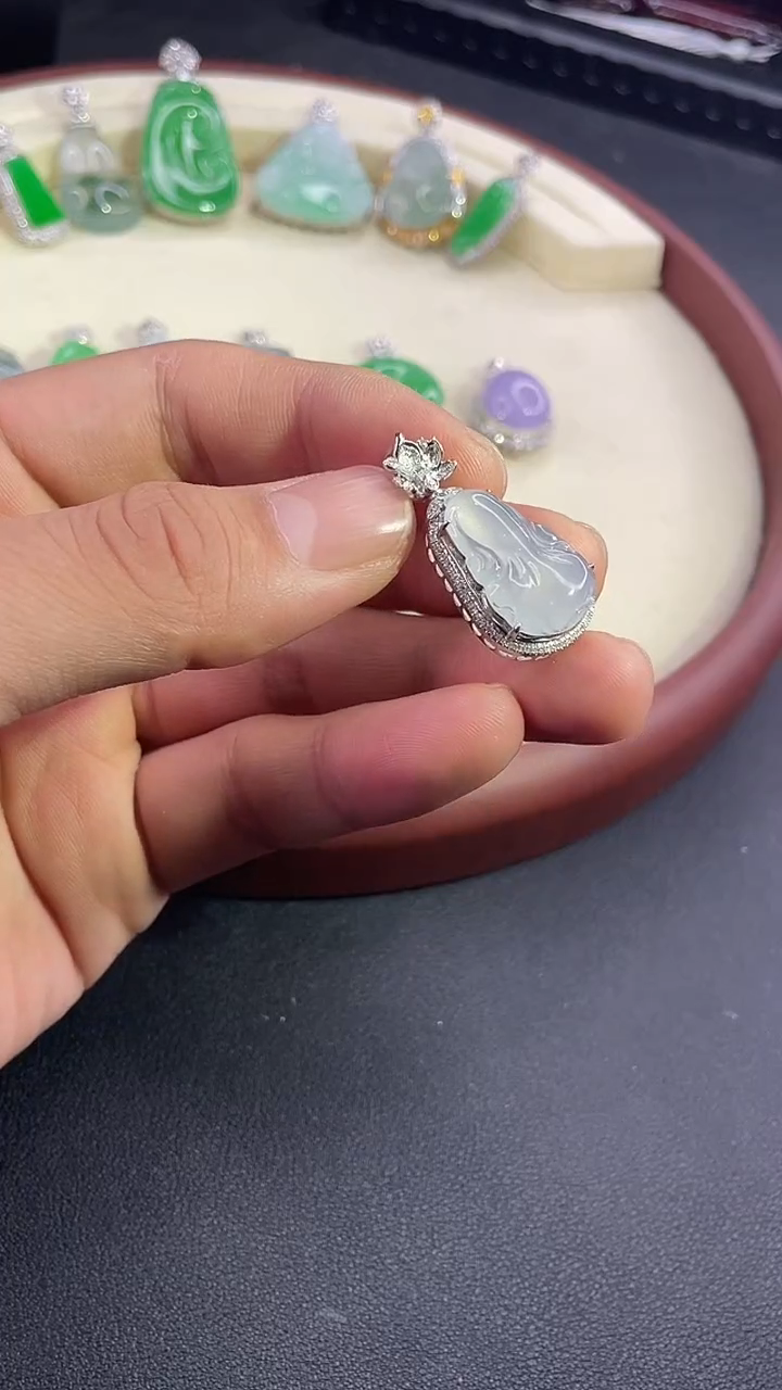 【闪购商品】翡翠耳饰18K金镶嵌吊坠