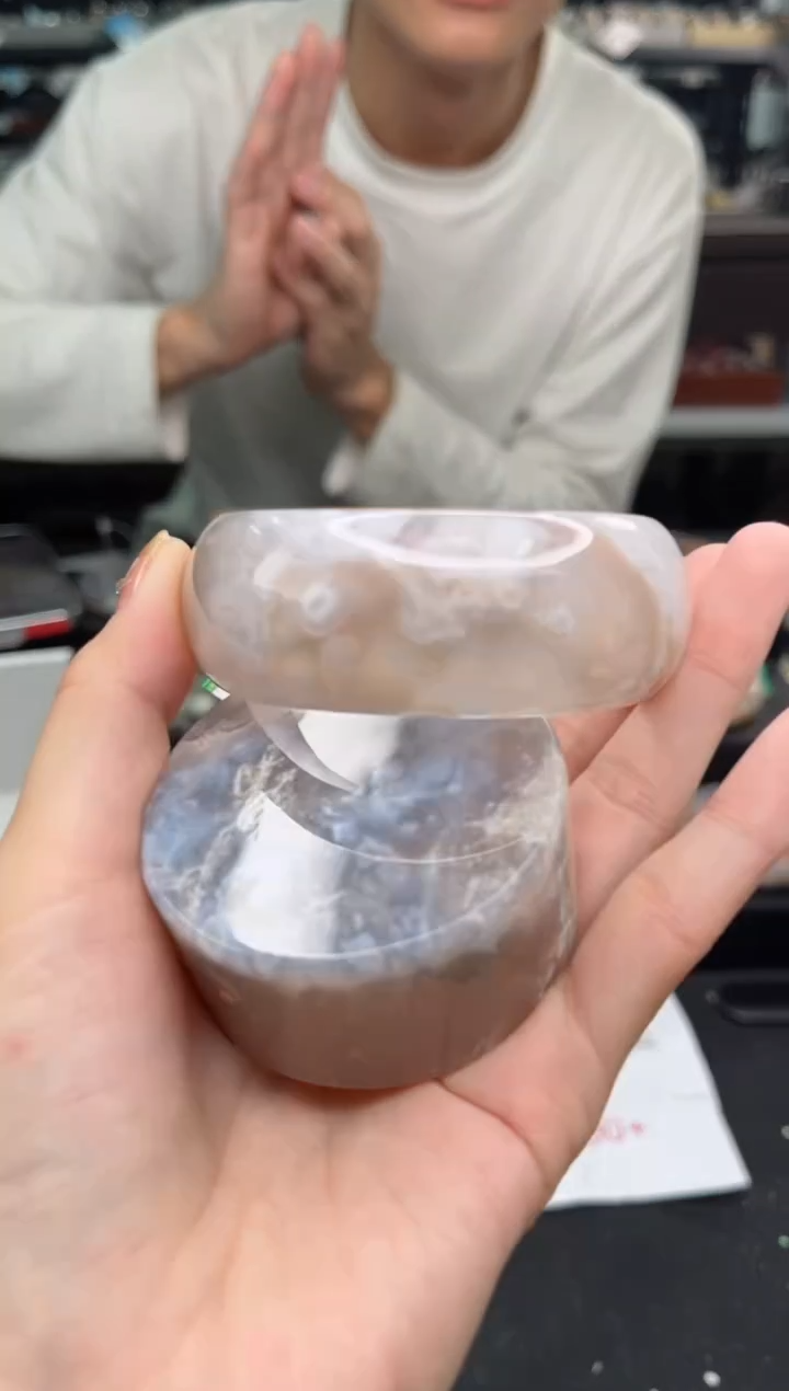 【闪购商品】石英质玉手镯未镶嵌58圈口（赠品镯心）1650256