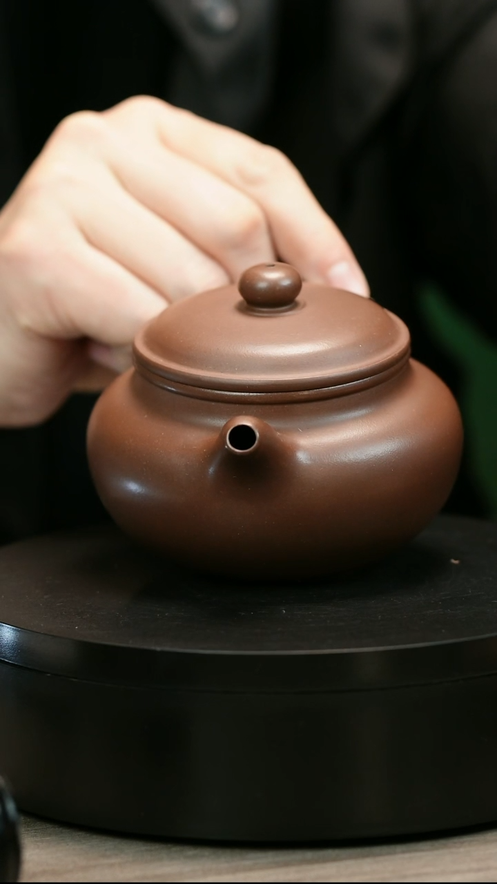 茶壶紫砂南**战H2527赵信军光素大仿古