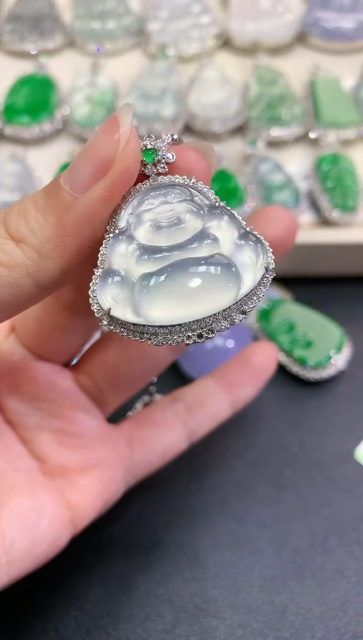 【闪购商品】翡翠颈饰18K金镶嵌C181