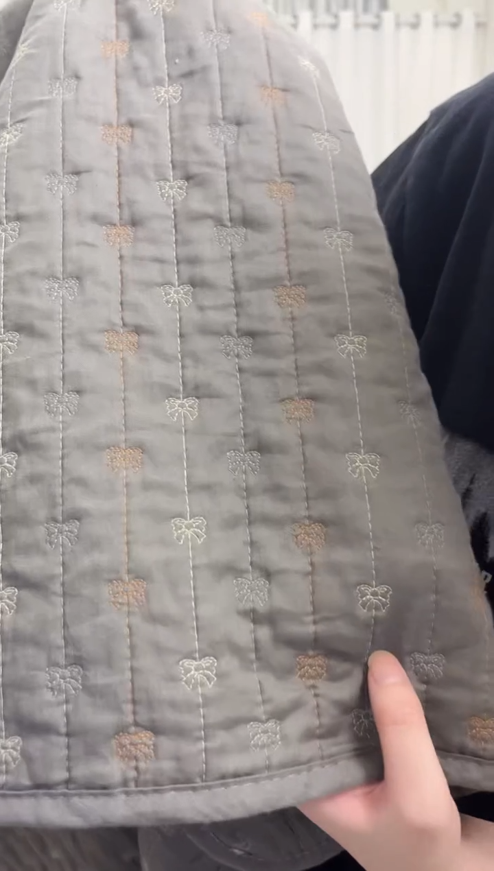 棉230*250灰色蝴蝶刺绣