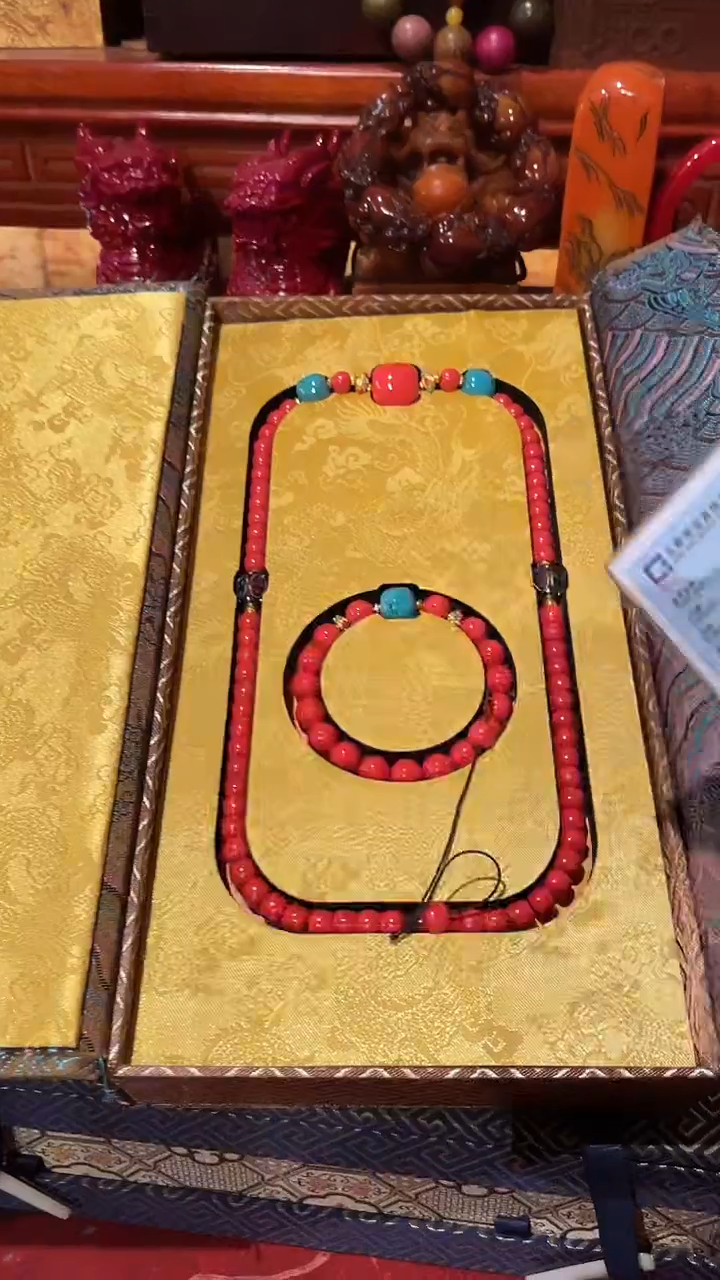 一一一一一一红山套盒