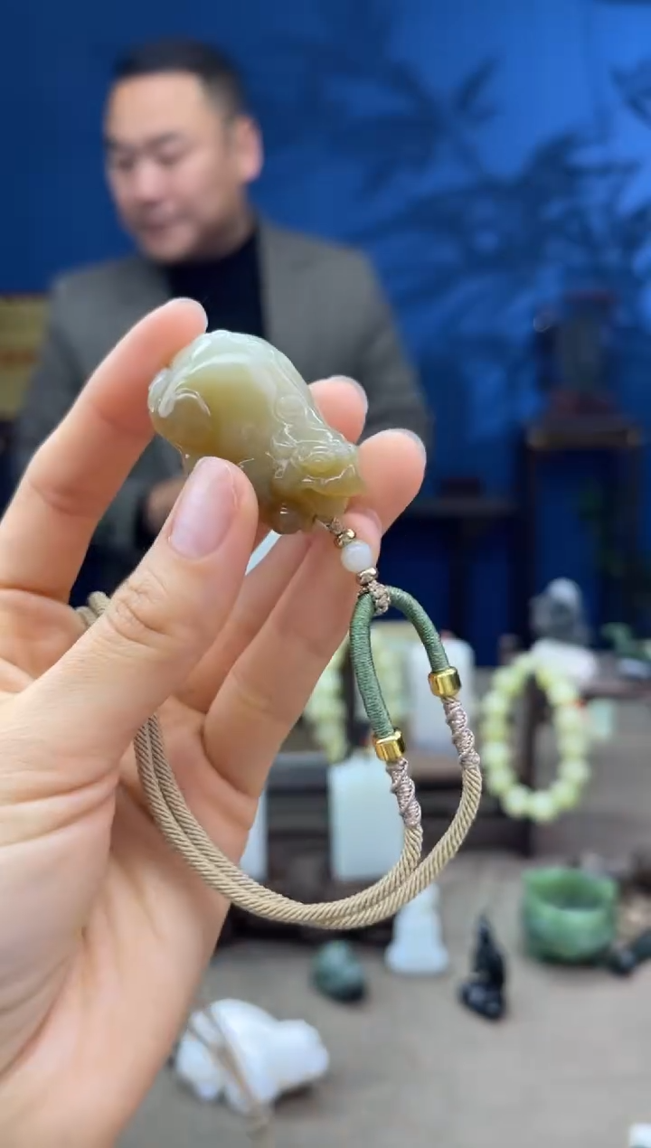 【闪购商品】和田玉颈饰未镶嵌1