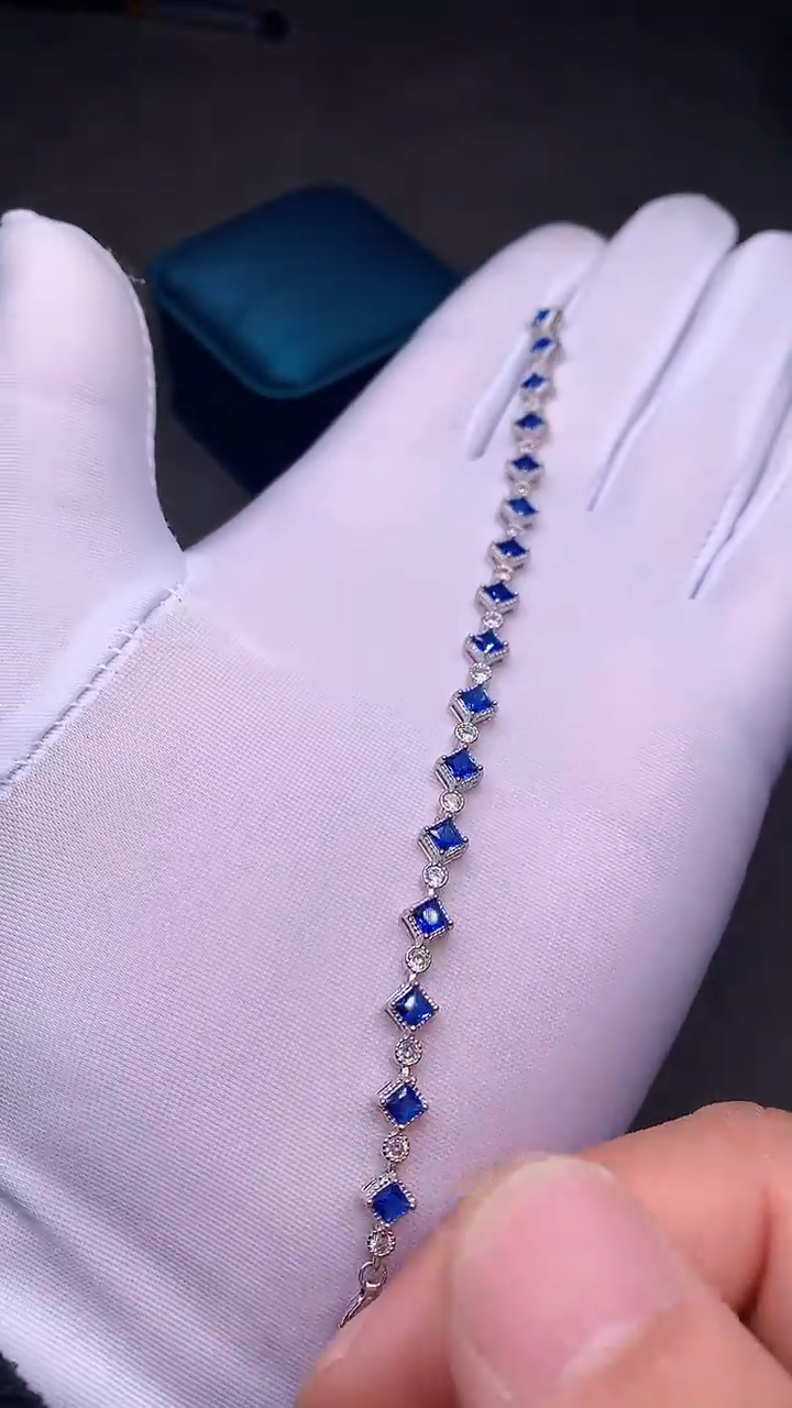 【闪购商品】蓝宝石手链银S925镶嵌·····