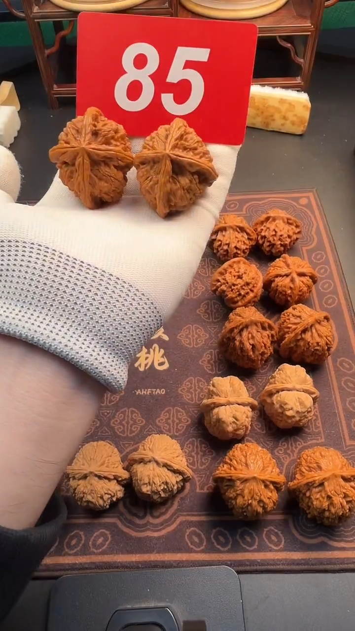 把件文玩核桃玉玺四棱47