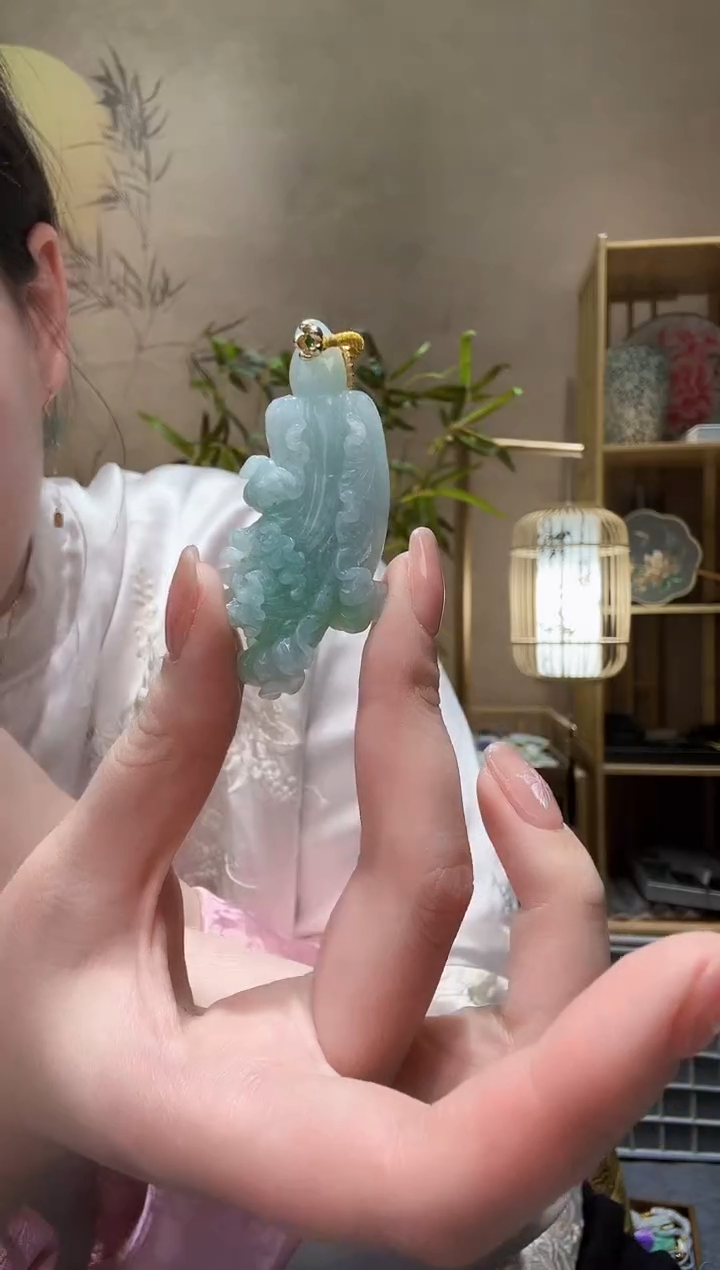 【闪购商品】翡翠颈饰未镶嵌吊坠