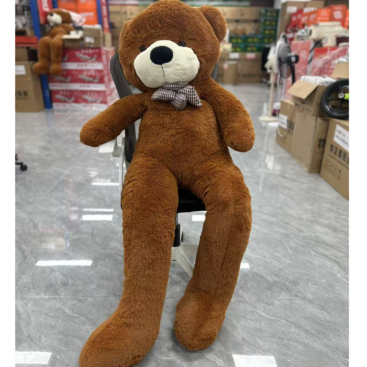 大熊公仔毛绒玩具熊超大号布娃娃抱抱熊颜色款式随机