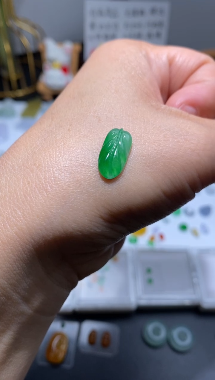未镶嵌定制翡翠叶子