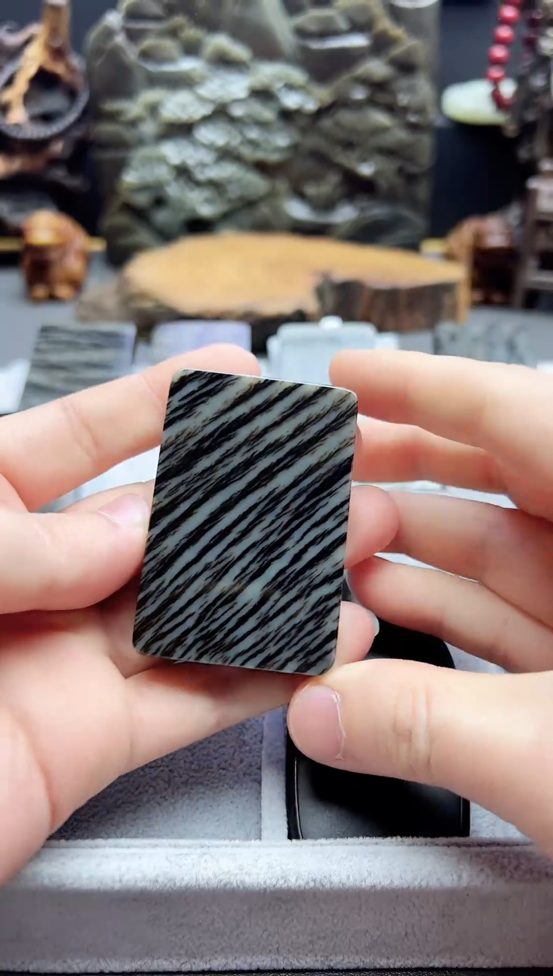 颈饰未镶嵌和田玉若羌青花意境平安无事牌