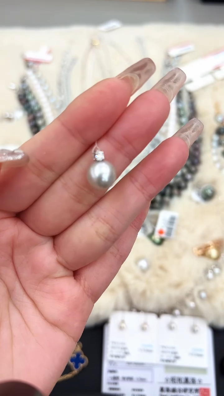 【闪购商品】海水珍珠吊坠18K金镶嵌真多麻吊坠zzxm