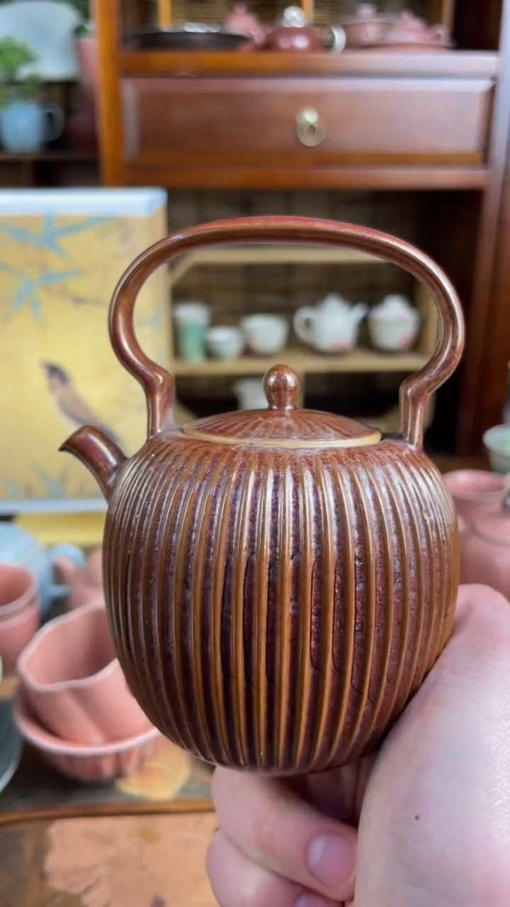 【闪购商品】虾小汲泉酱香红提梁