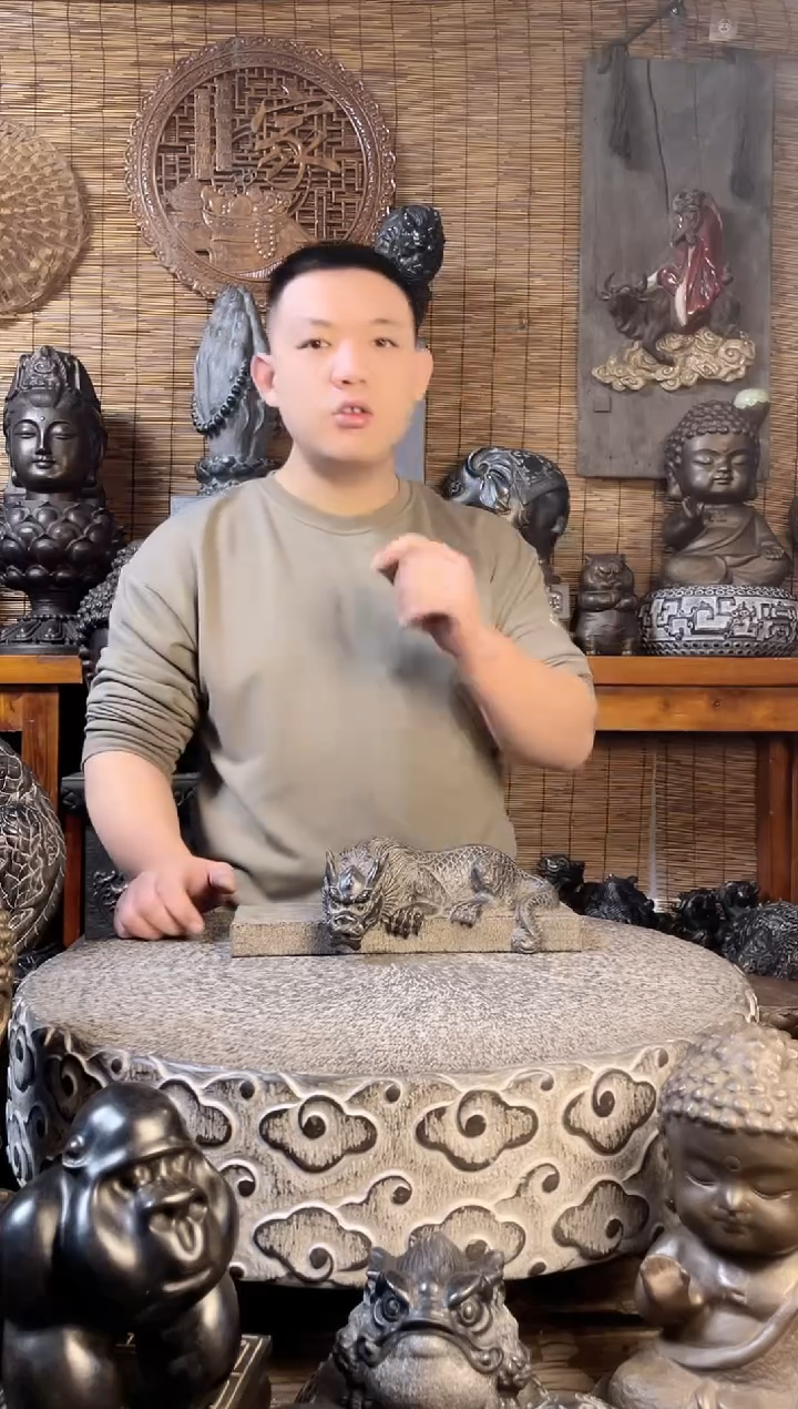 【闪购商品】30带板吸水兽天然青石雕刻