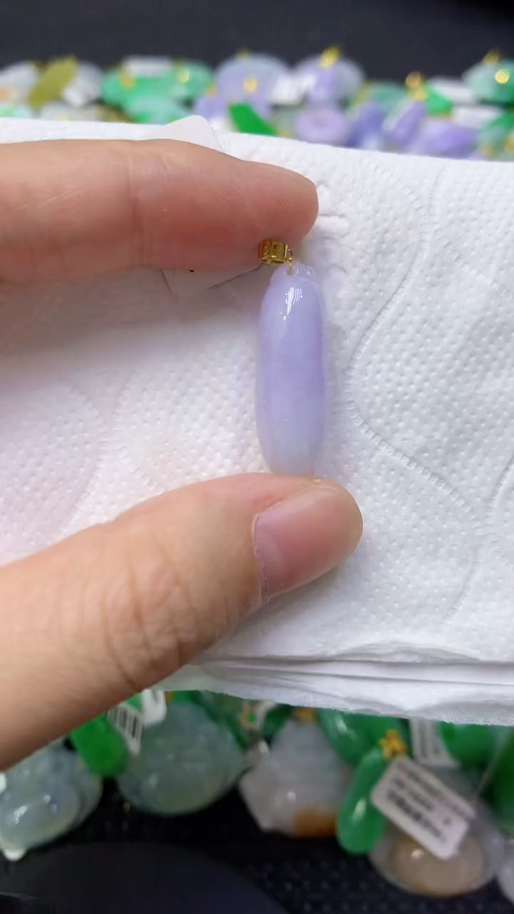 颈饰18K金镶嵌翡翠天然缅甸翡翠A货