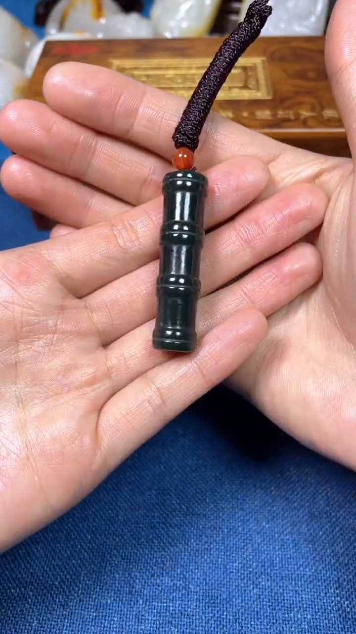 未镶嵌和田玉挂件沉**语1