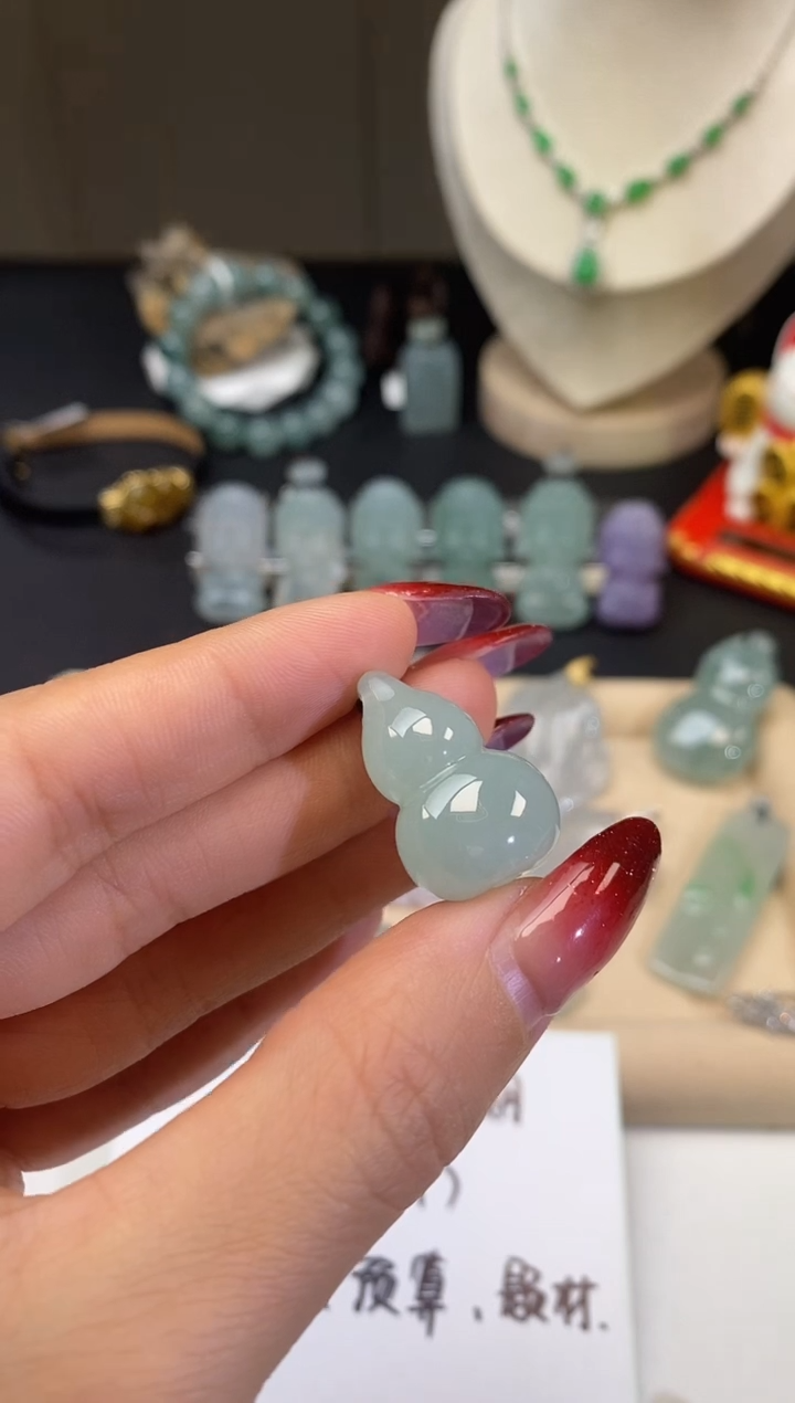 【闪购商品】翡翠吊坠(不含链)未镶嵌葫芦