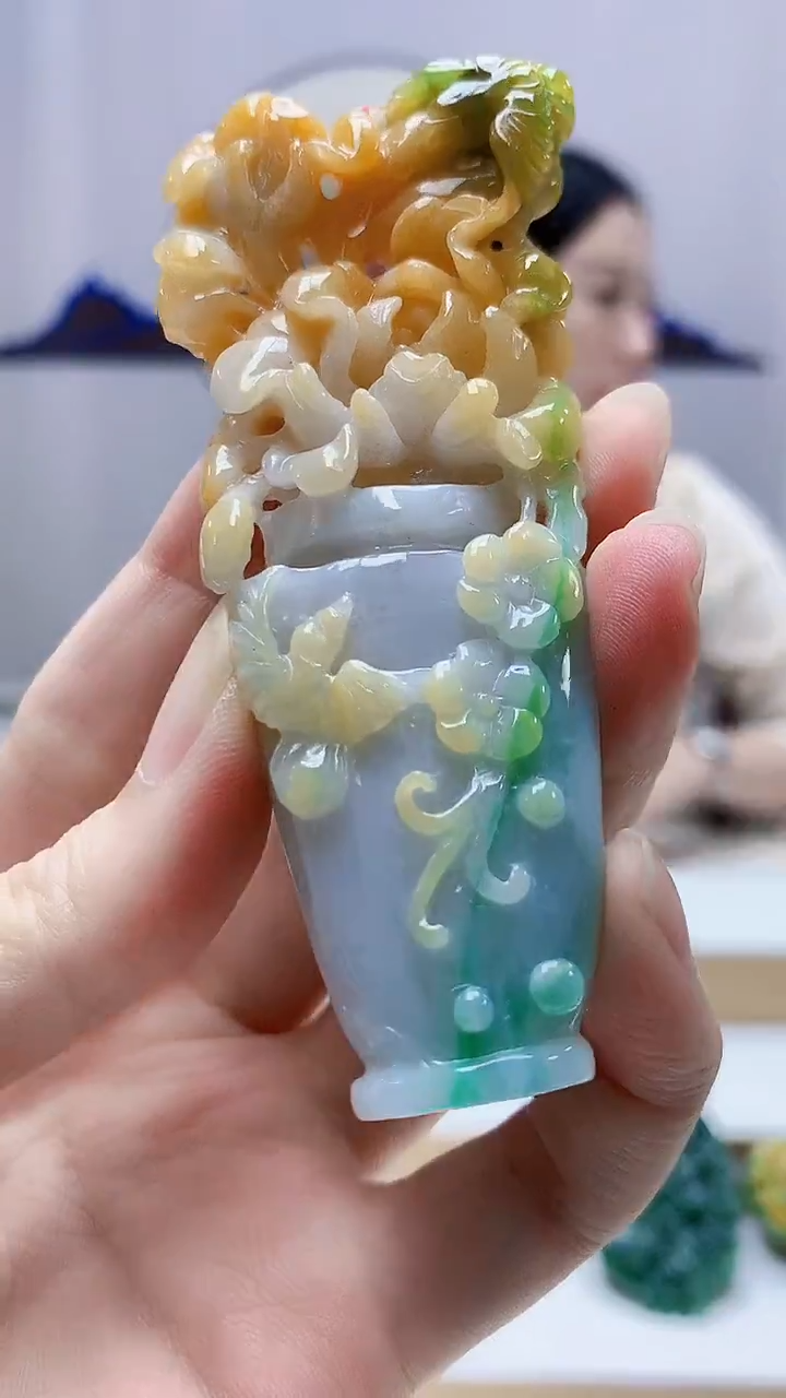 未镶嵌定制翡翠4852zm-毛货挂件160