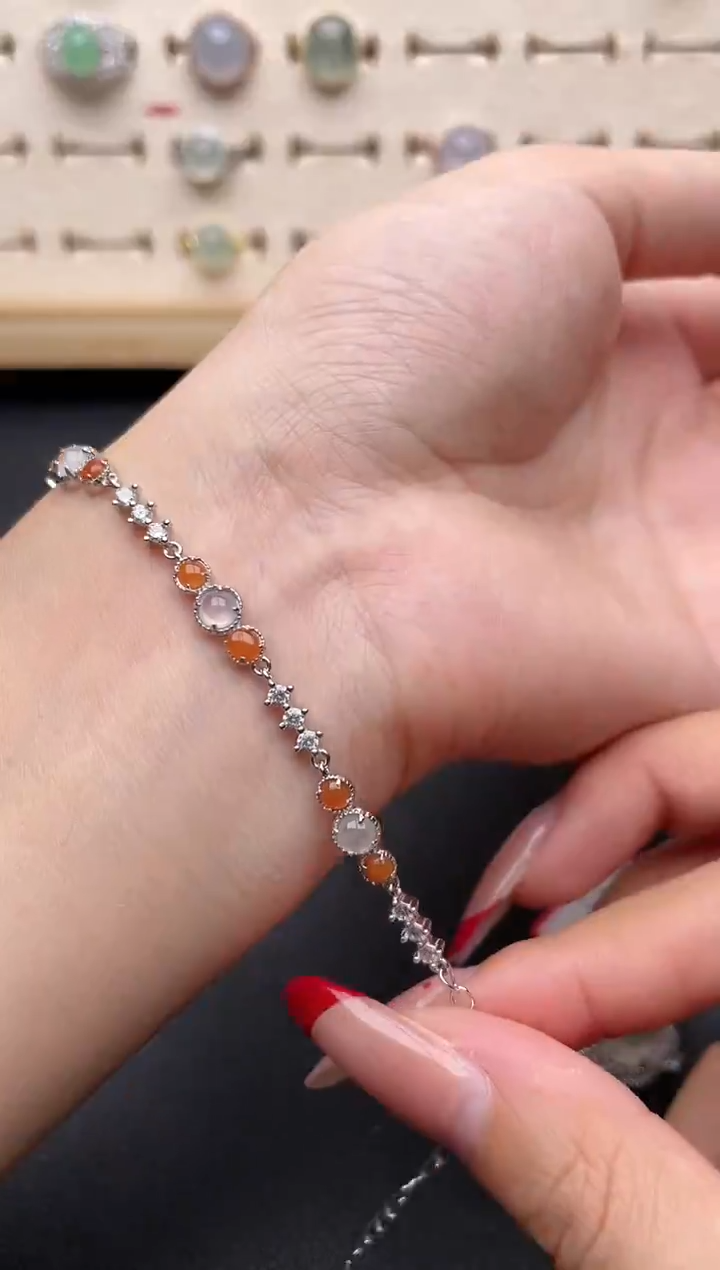 【闪购商品】翡翠手链银S925镶嵌一物一证一礼盒