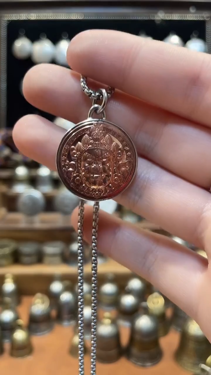 菩****华澳门一元红铜财神硬币吊坠