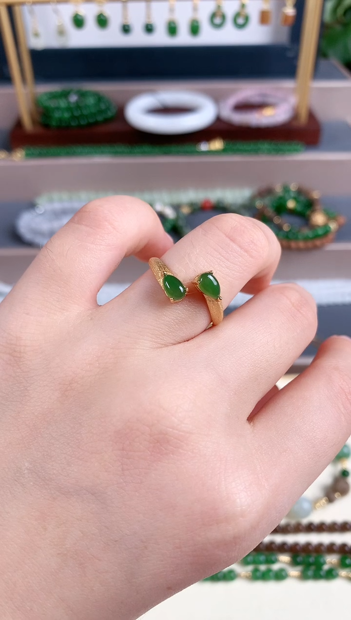 银S925镶嵌戒指和田玉1