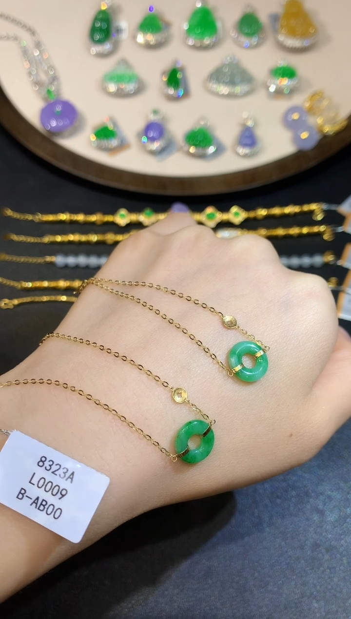 18K金镶嵌手链翡翠L0009多样性发其一